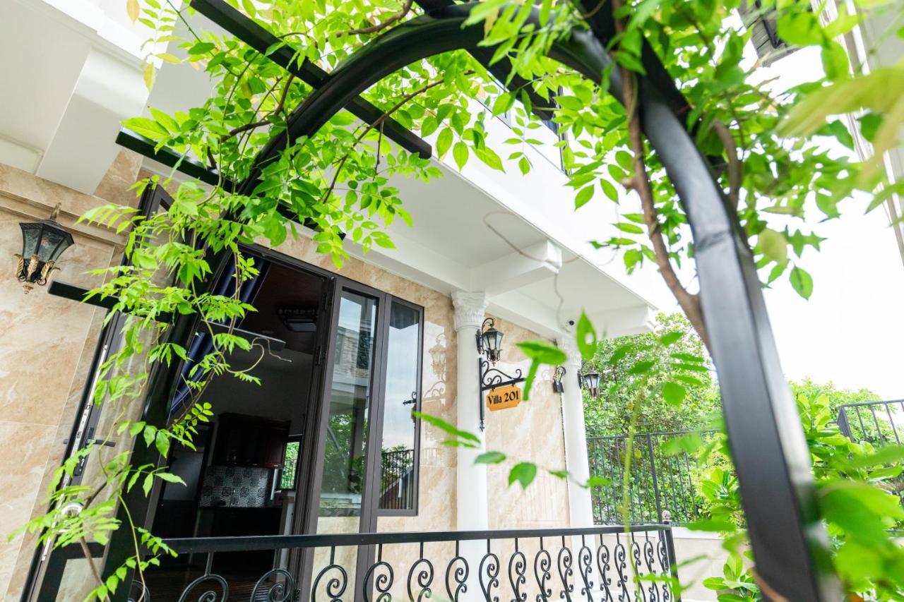 Iris Hill Villa Hue Exterior photo