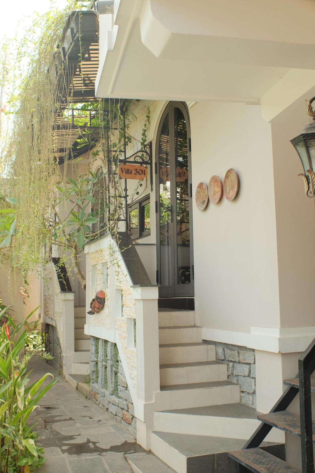 Iris Hill Villa Hue Exterior photo
