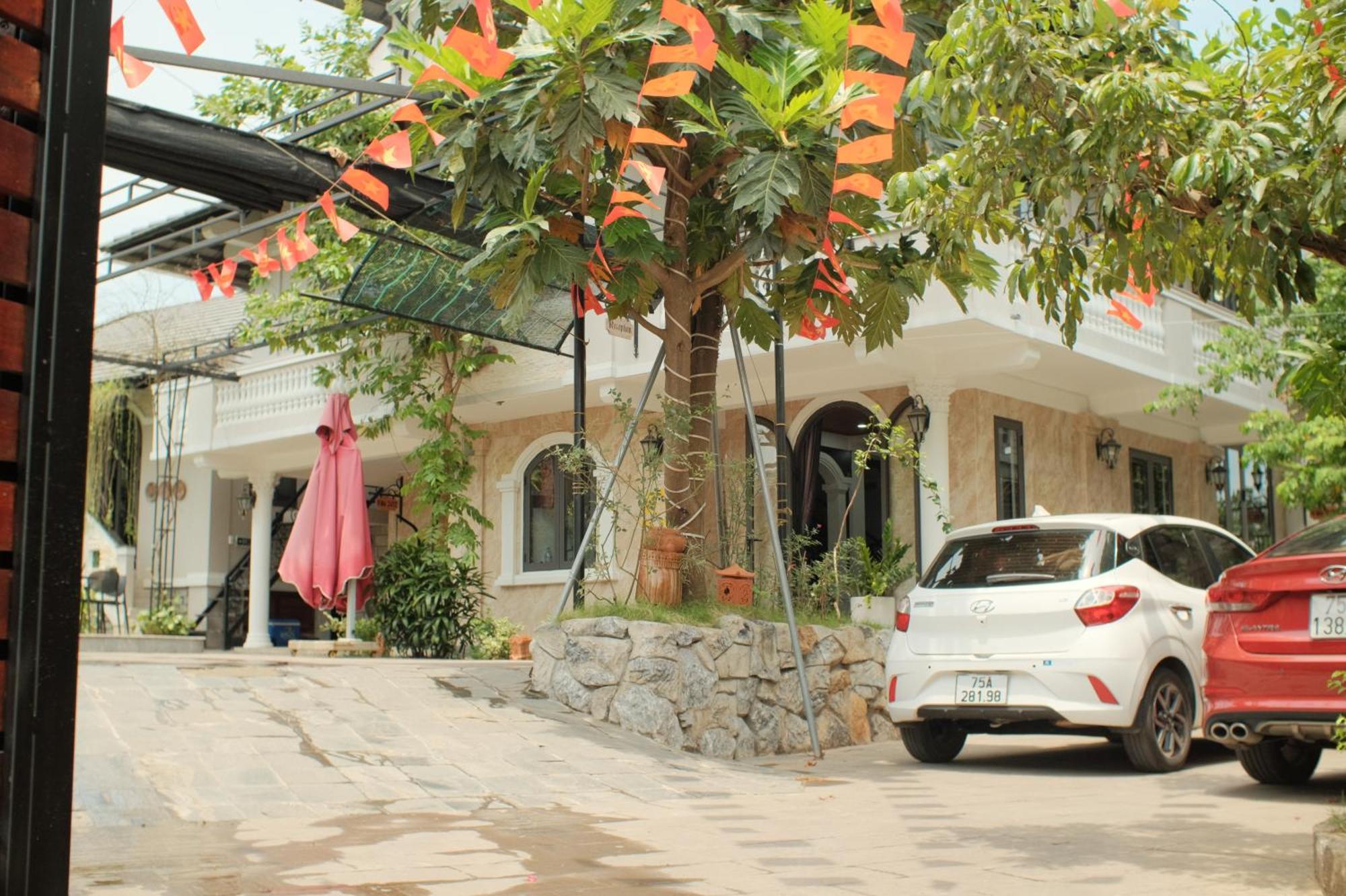 Iris Hill Villa Hue Exterior photo