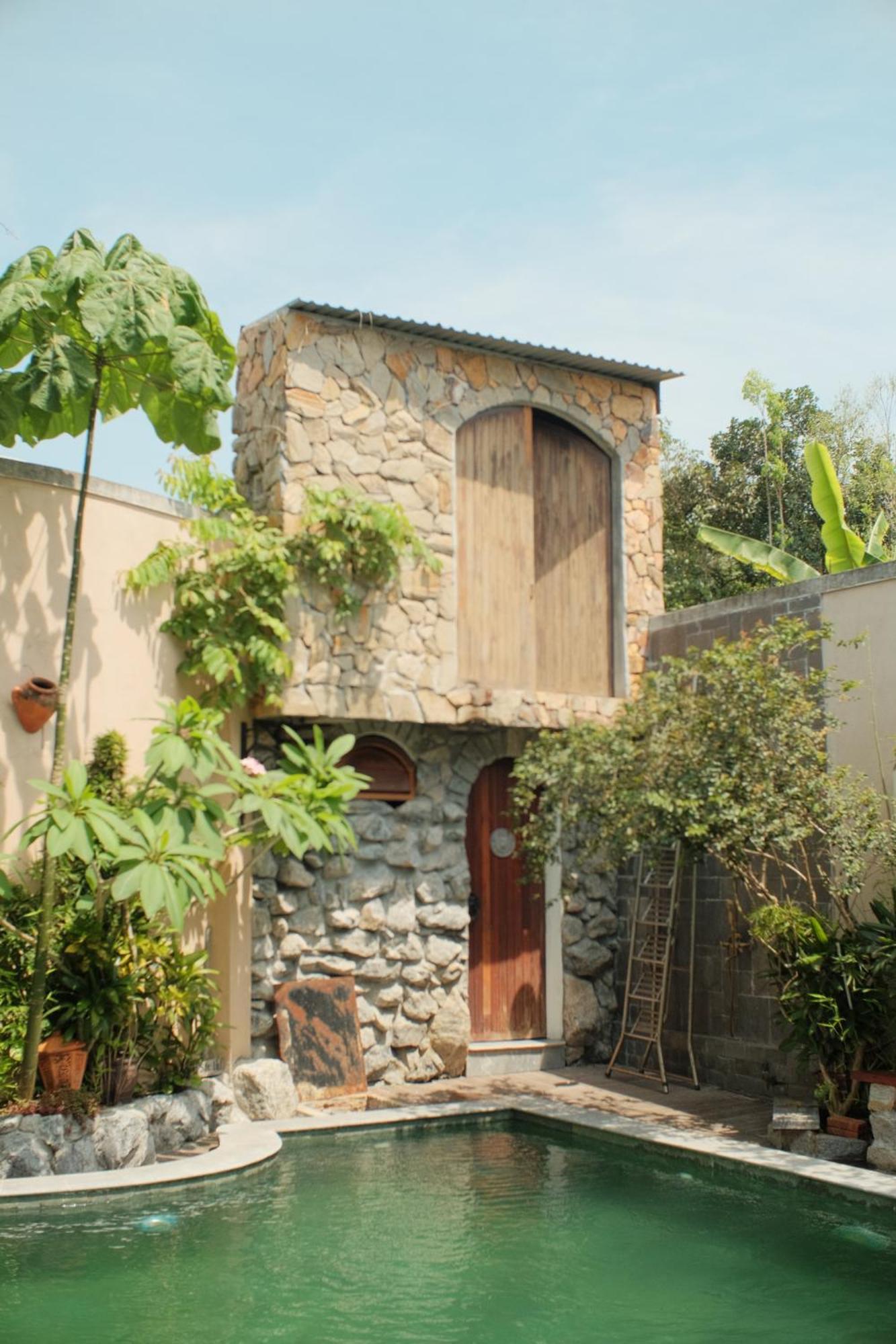 Iris Hill Villa Hue Exterior photo